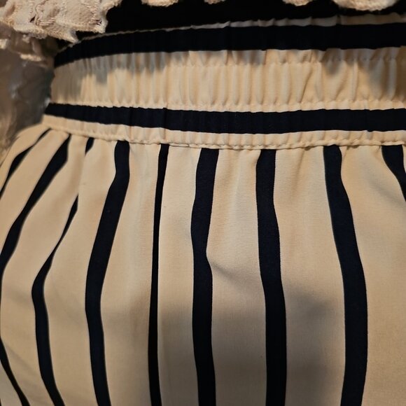 Striped navy blue and off white pants 1X 14/16 - Picture 4 of 6